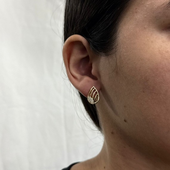 Brinco Oval Vazado com Pedras - Folheado a Ouro 18k