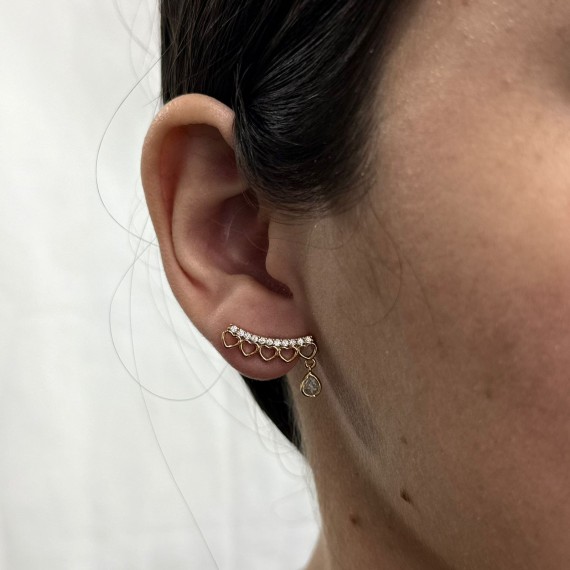Brinco Ear Cuff Corações de Luz - Folheado a Ouro 18k