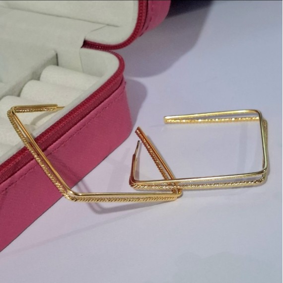 Argola Formato Quadrado Dois Fios - Folheado a Ouro 18k