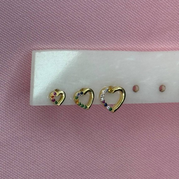 Trio de Brincos de Coração Vazado com Pedras Coloridas - Folheado a Ouro 18k