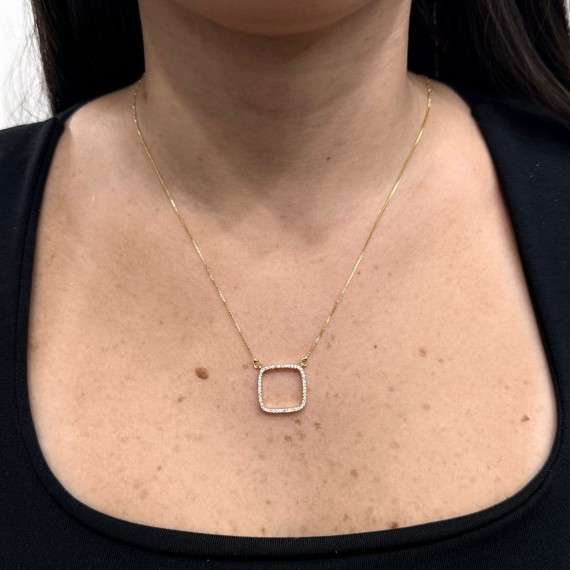 Cordão com Pingente Quadrado Cravejado - Folheado a Ouro 18k
