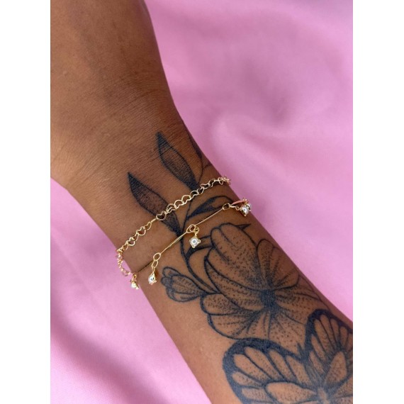 Pulseira Dupla com Corações Vazados e Pérolas - Folheado a Ouro 18k