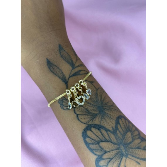 Pulseira estilo Pandora com Pingentes Pendurados de Coração e Ponto de Luz - Folheado a Ouro 18k