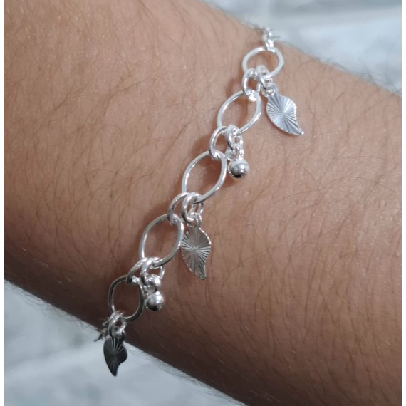 Pulseira de Mini Folhas com Riscos - Folheado a Prata