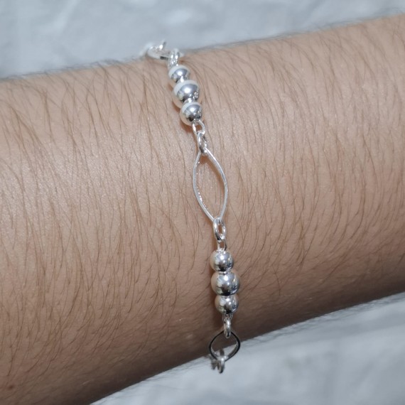 Pulseira com Elos Vazados com 3 Bolinhas Intercalando - Folheado a Prata