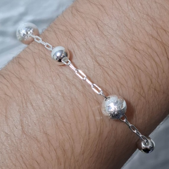 Pulseira De Bolinhas Grandes e Pequenas com Detalhes - Folheado a Prata