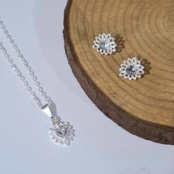 Conjunto de Coração com Detalhes - Folheado a prata