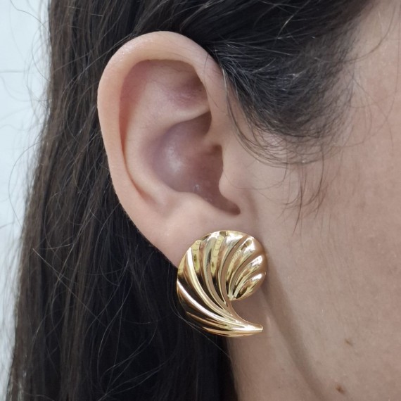Brinco Concha Dourada - Folheado a ouro 18k