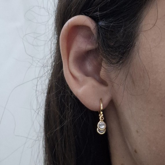 Brinco Argolinha com Pedras Penduradas - Folheado a ouro 18k