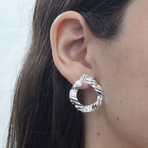 Brinco Gota Vazado Ondulado - Folheado a Prata