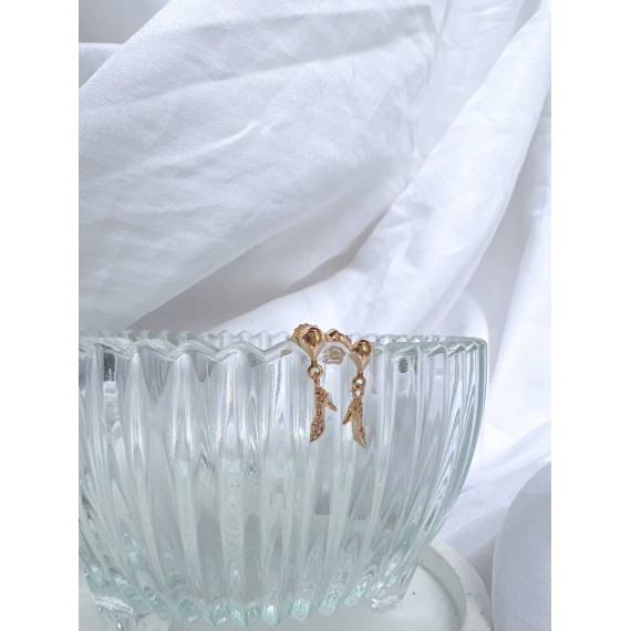 Brinco Mini Sapato Cravejado Folheado a Ouro 18k