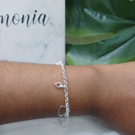 Pulseira com Corações Pendurados - Folheado a Prata 