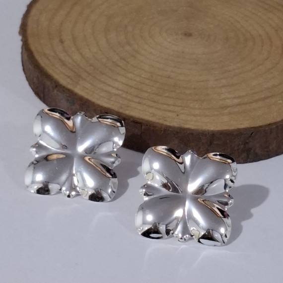 Brinco Pétala Redondas - Folheado a Prata